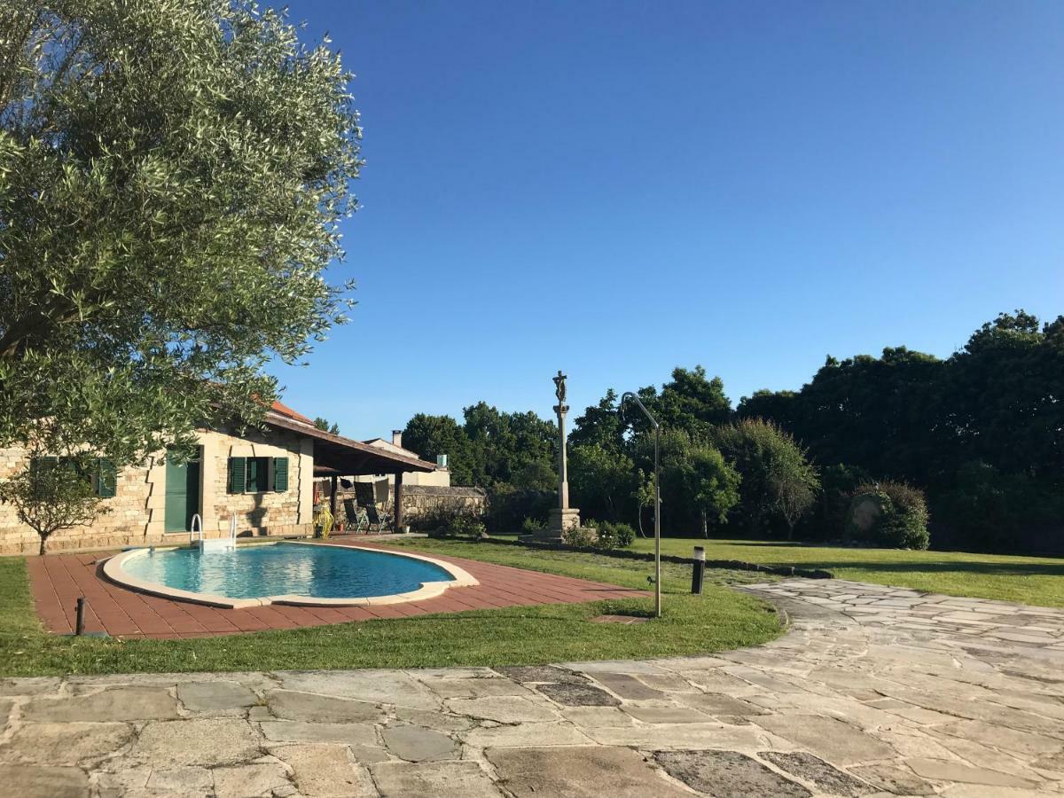 Casa Rustica Piscina, Apartadino Pobra Do Caraminal Luaran gambar