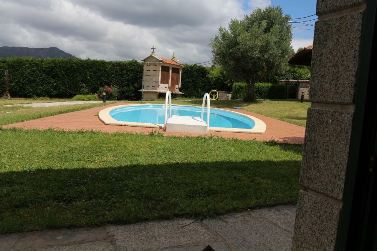 Casa Rustica Piscina, Apartadino Pobra Do Caraminal Luaran gambar